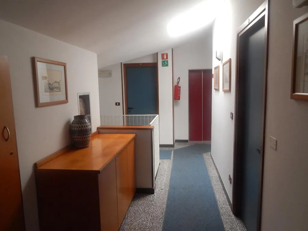 **  Hotel Aurora Treviso Olaszország